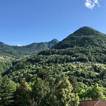 In Oleandra With Privet Garden & Pool Villa Dizzasco