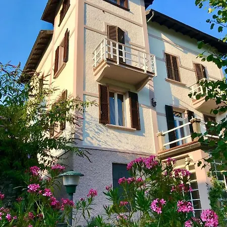 In Oleandra With Privet Garden & Pool Villa