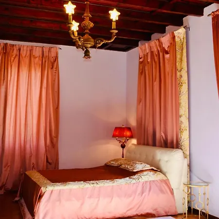Villa In Oleandra With Privet Garden & Pool
