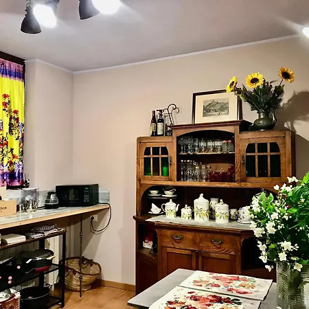 Villa In Oleandra With Privet Garden & Pool Dizzasco